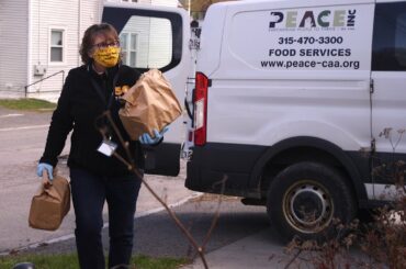 Coronavirus: PEACE provides food and feeds souls