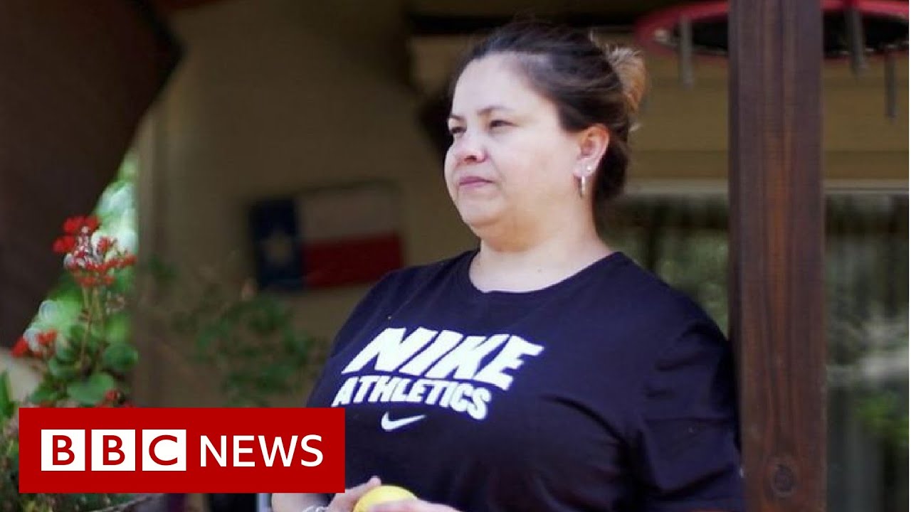 Coronavirus: 'We used to donate to this food bank, now we rely on it' – BBC News Coronavirus: 'We used to donate to this food bank, now we rely on it' - BBC News