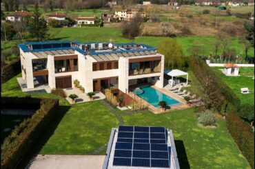 Villa on sale Capannori Lucca video short  Santandrea real estate Firenze Tuscany Immodrone