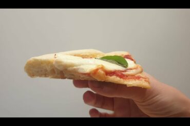 PIZZA NAPOLETANA 24H DI LIEVITAZIONE COTTA SU PIETRA REFRATTARIA (ITALIAN RECIPE)