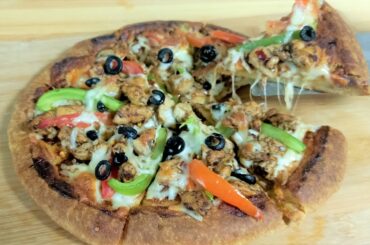 TASTY CHICKEN PIZZA RECIPE bazar wala pizza bhol jainge so yummy
