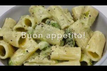 Pasta in White Sauce with Asparagus | Quick and Easy Vegetarian Recipes to prepare at Home | Italian