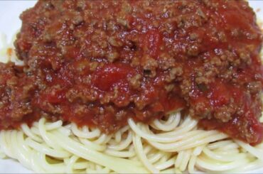 How to Make Perfect Spaghetti Bolognese | Beefy Spaghetti in Tomato Sauce