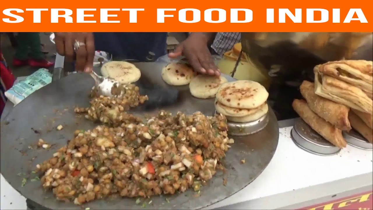 Best Place to Eat Chole Kulche in Ludhiana @ 10 Rs Only Indian Street