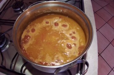 part 3/3 italian meat sauce recipe (ragu`) for pasta (or what you want)from Italy