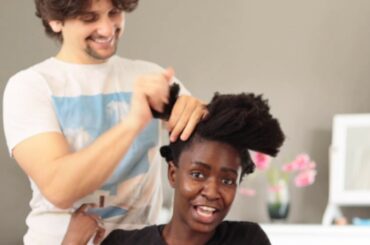ITALIAN HUSBAND TRIES TO STYLE MY KINKY 4C HAIR  for the first time - lempies