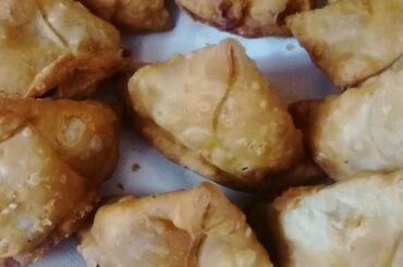 Samosa Recipe - Simple Potato Samosa - Special Ramadan Recipe