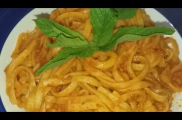 Spaghetti with Fish Tomato Sauce Recipe in Italian Resturant Style
