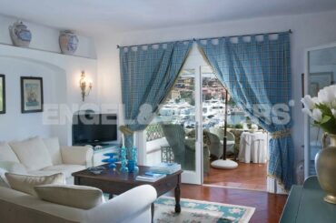 Porto Cervo: Stylish apartment in central position