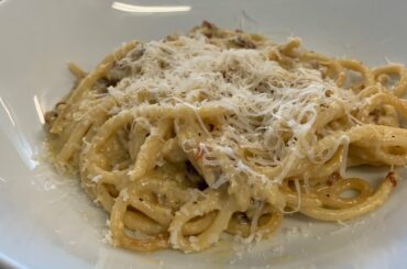 Carbonara - the traditional Italian way 🧀🥓