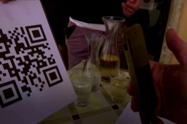 Italian restaurant offers touch-free menus