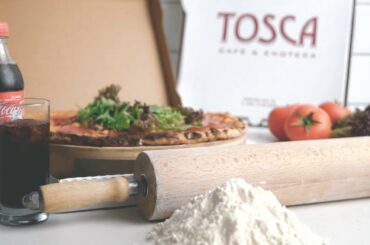 ads promo: Buy Pizza, Get Cola // Tosca - Cafe & Enoteca, Baku, Azerbaijan