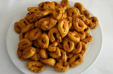 Italian taralli