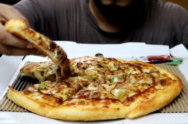 ASMR PIZZA HUT CHEESY PEPPERONI PIZZA MUKBANG (No Talking)