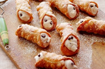 How to Make Alex's Homemade Cannolis | Food Network