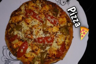 Paneer PIZZA🍕|| With Homemade Base, Cheese And Sauce || Preeti Priya