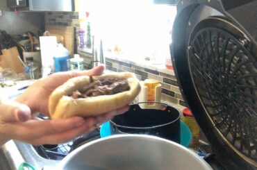 In this Dumpster Divers Kitchen// Instant Pot Italian Beef // Simple easy Mac-N- Cheese :)