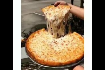 Pizza lovers 🍕🍕 😍🤤