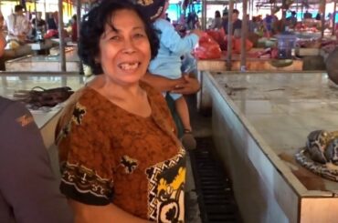 World Extreme Scary Market Indonesia   People Eating Bat Rat Snake Dog And Pets Tomohon Market