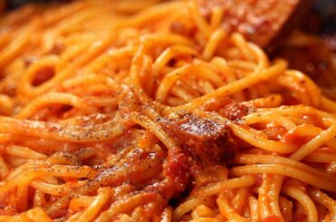 Original Italian Spaghetti Amatriciana | How Tasty Channel