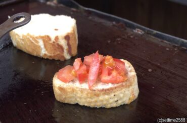 Spanish Tortillas Super Cheesy, Chorizo, Ham, Great Street Food of London