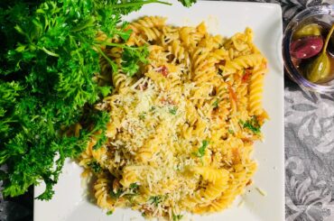 Italian Arrabbiata Fusilli Pasta|Parmesan and Romano Cheese