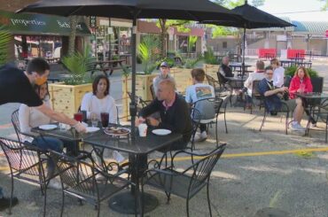 Suburban restaurants begin serving food outside in Phase 3 of reopening plan