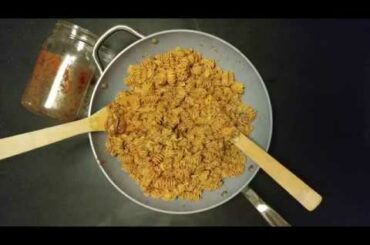 COLAVITA RADIATOR PASTA IN BUTTER ITALIAN SEASONING CLAM JUICE WHITE WINE CLAMS SAN MARZANO SAUCE