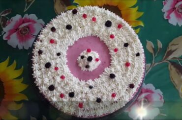 Cold cake yogurt and berries- Italian recipe - easy recipe - no bake