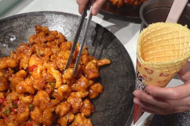 와닭치즈콘 Chicken Waffle Cone, Spicy Chicken In Waffle Cone - Korean Street Food
