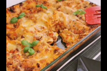 Lasagna - a tasty Italian recipe - How to cook the most delicious lasagna