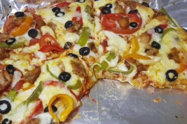 Chicken Tikka Pizza by Saffron Foods | Easy home made Pizza