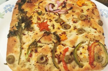 Delicious Focaccia Bread - ITALIAN FOCACCIA  - #GardenScape #Focaccia #Bread