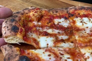 Manual rotation Hack in ooni Koda 16 with long Gozney peel & Villeroy & Boch Stone feat 🍕 Margaritha