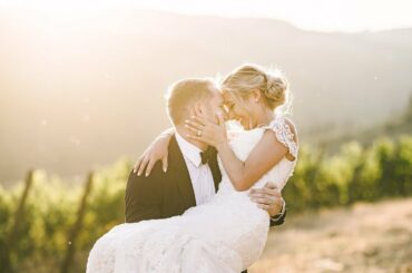 Romantic wedding in Italy at the charming Castello del Trebbio