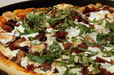 Kitchen Gourmet with Jay: Cast Iron Pizza