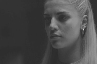 London Grammar - Wasting My Young Years [Official Video]