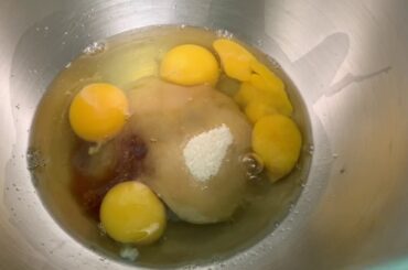 Ichus Kitchen Ep 2 Italian Sponge cake