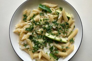 Summer Pasta Recipe | Penne & Zucchini in a Shallot & Garlic White Wine Sauce