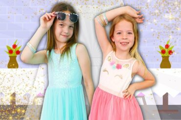 Famous Models Visit the Toy Cafe