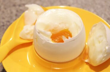 How to Eat Soft Boiled Eggs!