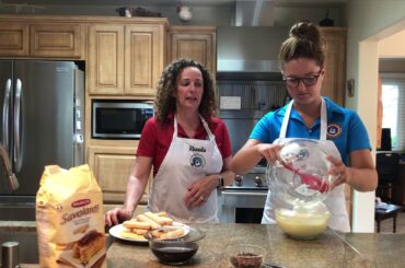 Tuscan Women Cook Makes Tiramisu