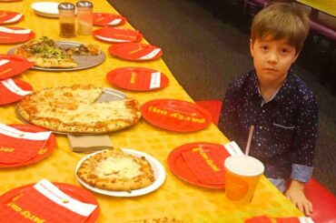 Heartbreaking Moment Birthday Boy Invited 32 Classmates To His Party and No One Came
