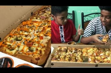 LONG YUMMY LIMO PIZZA