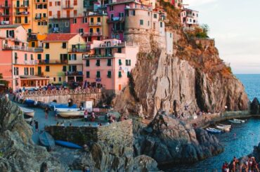 Italy in 4k walking the streets and beautiful sea view