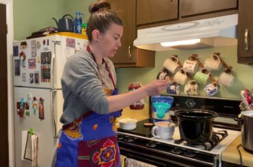 A Single Girl’s Gotta Eat: Slow Cooker Eggplant Parmigiana