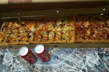 Pizza party at home 😍😍/3 different pizzas in 1 box😋😋