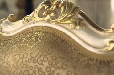 Furniture classic living room Venice: the warmth of wood, the elegance of the style