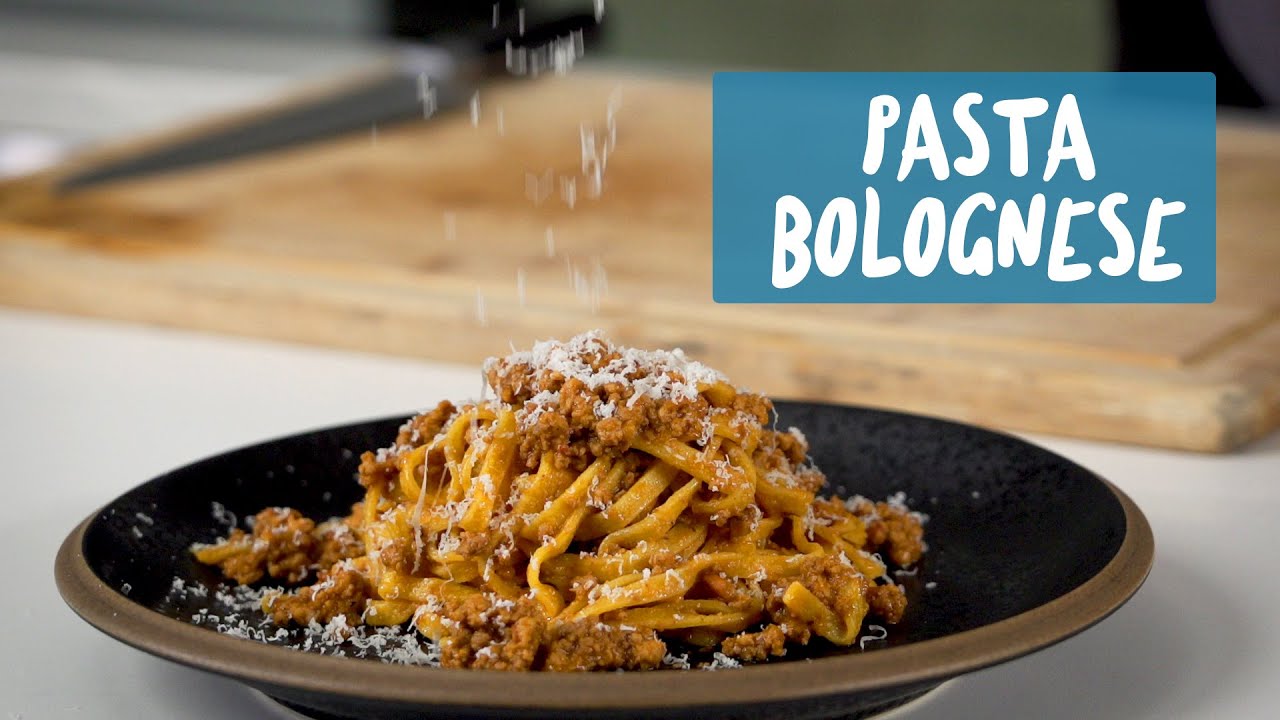 Paul Makes Bolognese Paul Makes Bolognese