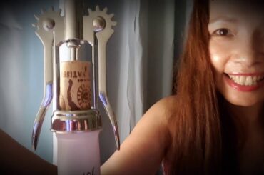 Phase 2 Long Uncorking a Abbadia ArdengaBrunello di Mont wine 2007 Italy. Chao Bella💋Amico